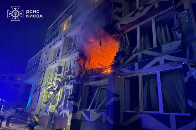 Kiyevdə xəstəxanaya zərbə endirilib: ölən və yaralananlar var 