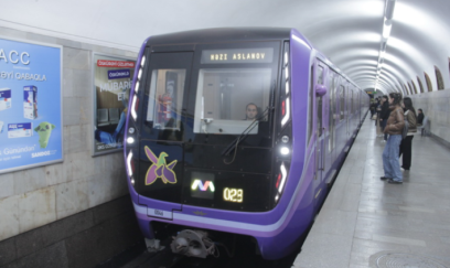 “Nərimanov” stansiyasında sərnişin qatar relsinə düşüb 