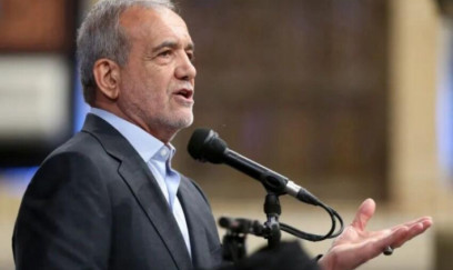 Pezeşkian sözünü kəsən şəxsin cavabını Azərbaycan dilində verdi - VİDEO