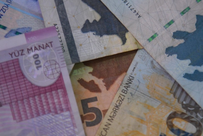 Azərbaycanda pul bazası artdı 