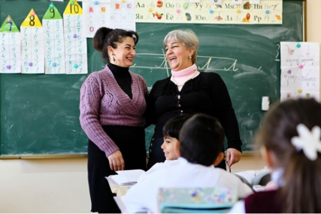 Müəllimlərə ŞAD XƏBƏR: Maaşları bu qədər artırılacaq