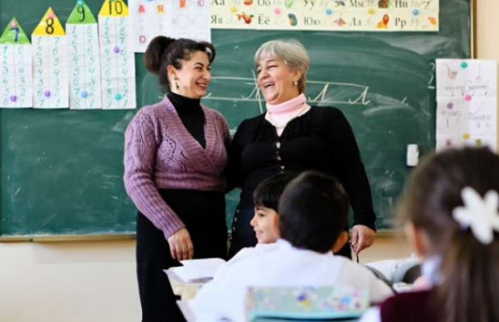 Müəllimlərə ŞAD XƏBƏR: Maaşları bu qədər artırılacaq