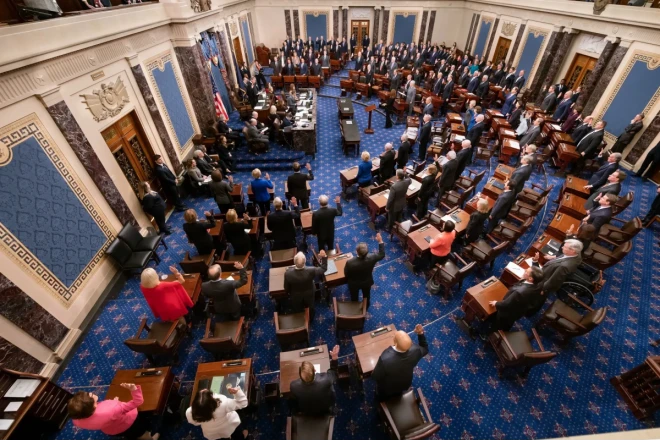 ABŞ Senatı Venesuelaya növbəti müdaxiləni məhdudlaşdıran qətnamə qəbul edib