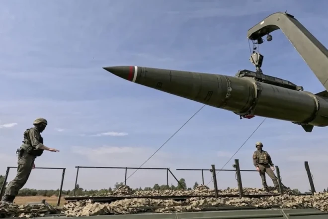 Kiyev Rusiyanın "Oreşnik" raketini mümkün istifadəsi barədə Varşavanı xəbərdar edib 