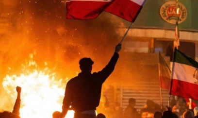 KİV: Silahlı qruplaşmalar İranda dinc sakinləri və polisləri atəşə tuturlar 