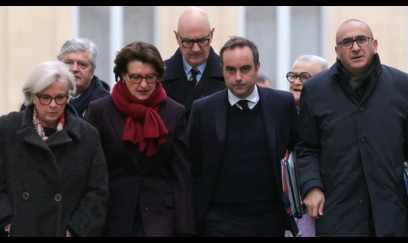 Fransada növbəti siyasi böhran: Parlament buraxıla bilər