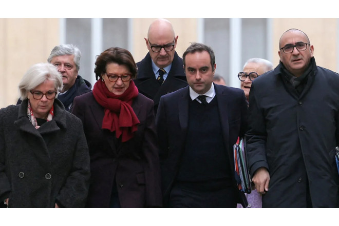 Fransada növbəti siyasi böhran: Parlament buraxıla bilər