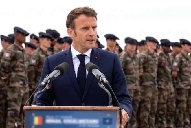 Makron Ukraynaya 6000 əsgərin yerləşdirilməsi planını təqdim etdi 