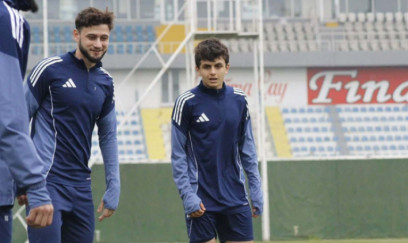 Qurban Qurbanov 16 yaşlı Əlini əsas heyətə çağırdı 