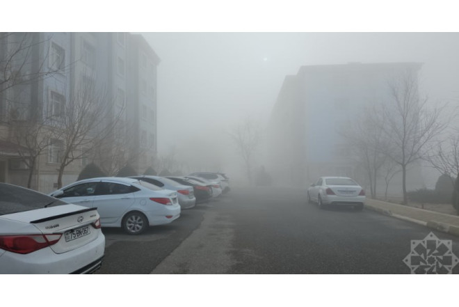 Qatı duman bu yollarda hərəkəti çətinləşdirdi - FOTO