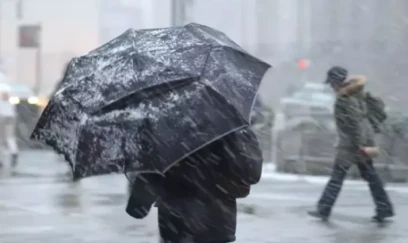 Güclü külək əsir, qar yağır - GÜNÜN HAVASI