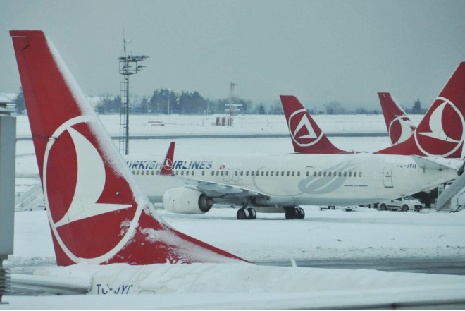 Türk Hava Yolları 54 uçuşu ləğv edib 