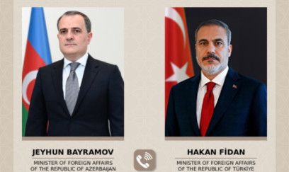 Ceyhun Bayramov Hakan Fidanla telefonla danışıb 