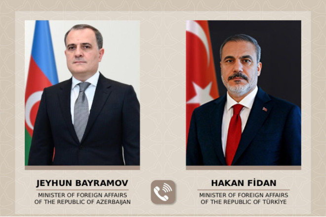 Ceyhun Bayramov Hakan Fidanla telefonla danışıb 