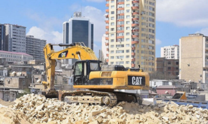 Bakıda 1600-dən çox ev və tikili söküləcək 