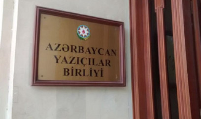 Yazıçılar Birliyinə üzvlük dayandırıldı