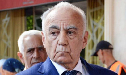 Hacıbala Abutalıbov bu kəndə köçüb