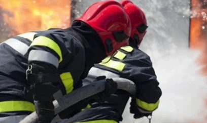 Yasamalda bina yanır 