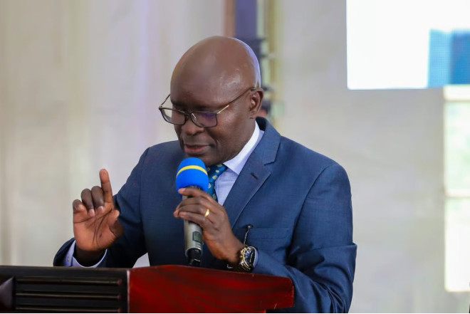 Simon Byabakama təhdid edildiyini açıqlayıb 