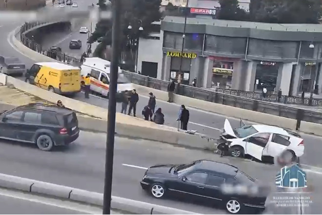 Bakıda yol qəzası olub, xəsarət alanlar var 