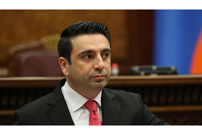 Simonyan Hakan Fidana təşəkkür etdi