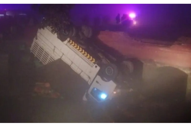 Pakistanda duman qəzaya səbəb oldu - 14 ölü 