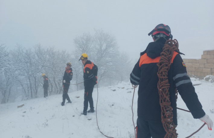FHN qarlı havada axtarış-xilasetmə ilə bağlı təlim keçirib 