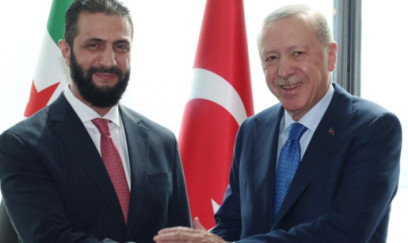 Ərdoğan Şaraa ilə Suriyadakı vəziyyəti müzakirə etdi