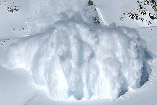 Qazaxda güclü qar fəsadlara səbəb oldu - FOTOLAR