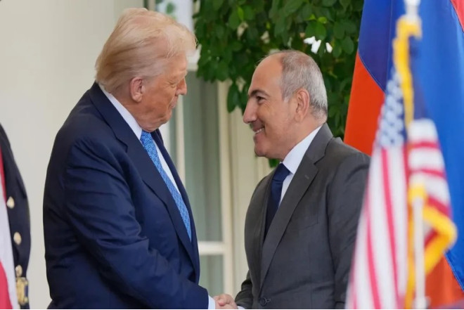 Tramp Paşinyanı da "Sülh Şurası"na dəvət etdi 