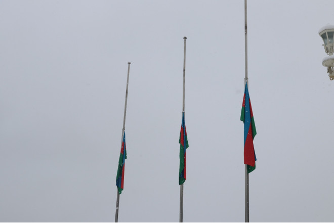 Xankəndi, Xocalı və Ağdərədə bayraqlar yarıyadək endirilib 