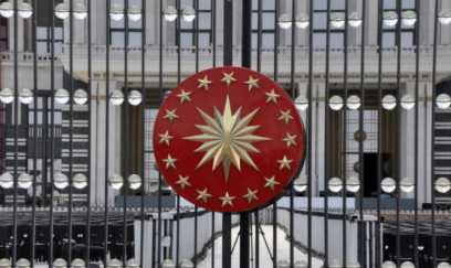 Suriyada Türkiyə bayrağına hücum ilə bağlı hüquqi tədbirlər görüləcək 