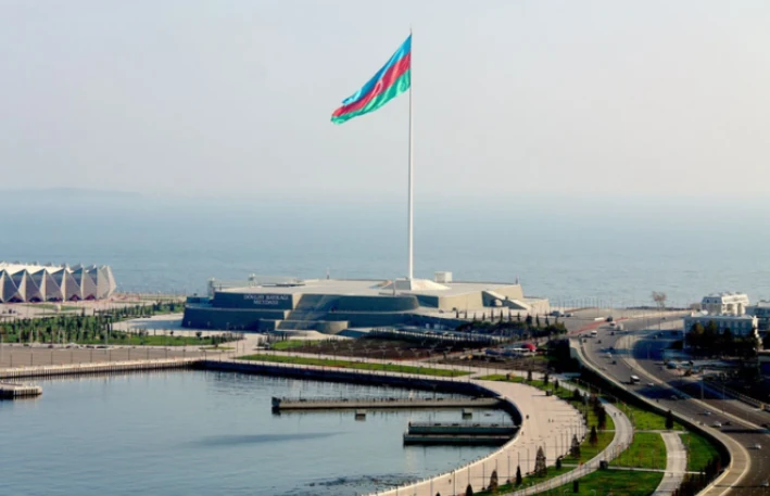 Bakı Sülh Şurasına üzv oldu