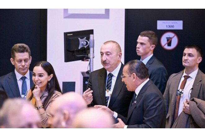 İlham Əliyev Davosda panel iclasda iştirak edib 