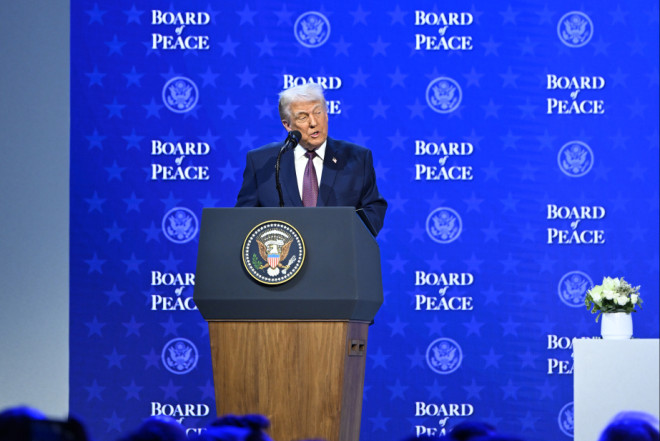 Biz 8 müharibəyə son qoyduq - ABŞ Prezidenti