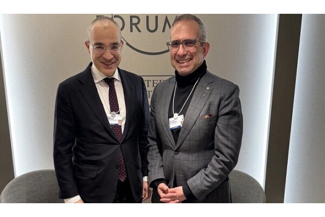 Mikayıl Cabbarov "Koka-Kola" şirkətinin rəsmisi ilə görüşdü 