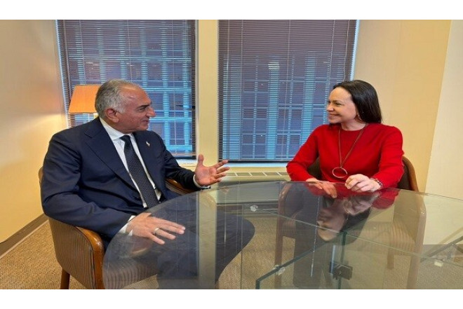 Maçado Pəhləvi ilə görüşüb 