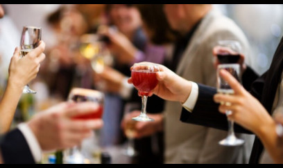 Ad günü məclisində hesab üstündə dava düşdü 