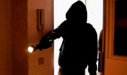 Xırdalanda marketdən 7 min manatlıq oğurluq olub 