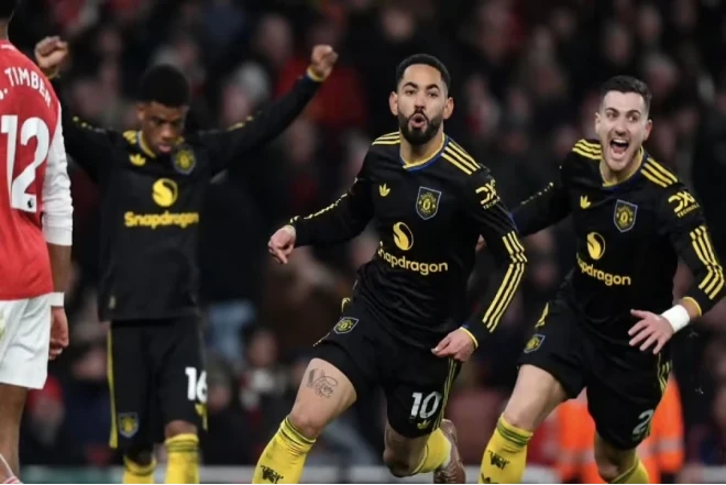 "Mançester Yunayted" səfərdə "Arsenal"ı məğlub edib 