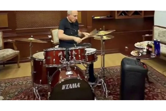 Paşinyan öz musiqi qrupunu yaratdı 