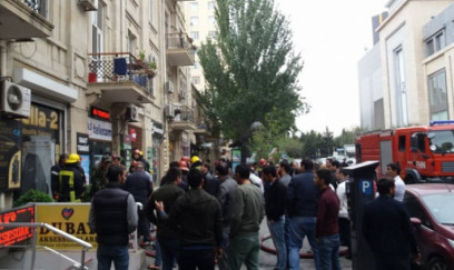 Bakıda ana iki uşağını gözəllik salonunda qoyub getdi 