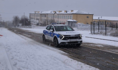 Yağıntılı hava şəraiti ilə bağlı sürücülərə XƏBƏRDARLIQ – Yollarda sürüşmə riski artıb