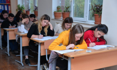 Bu gün 6 min nəfər imtahan verəcək 