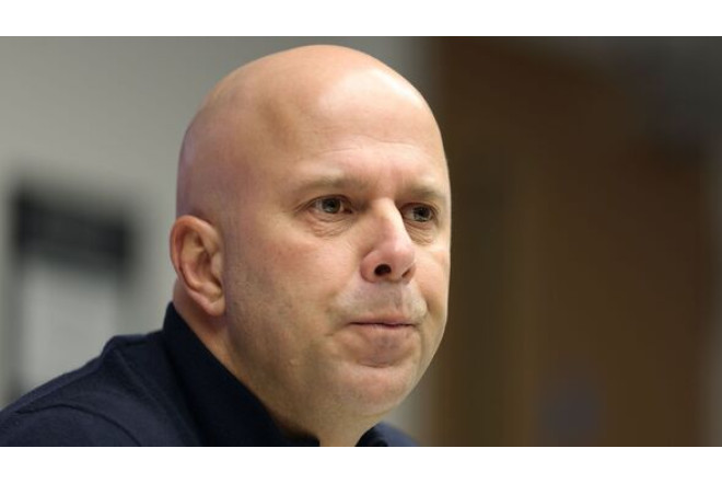 Arne Slot "Liverpul"un oyunçusu ilə soyunub-geyinmə otağında dalaşıb 