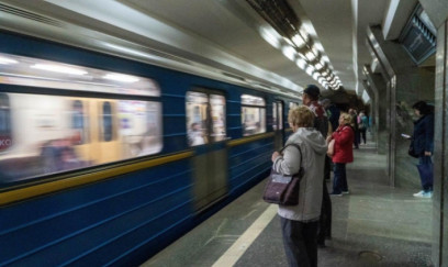 Kiyev metrosu fəaliyyətini bərpa edib 