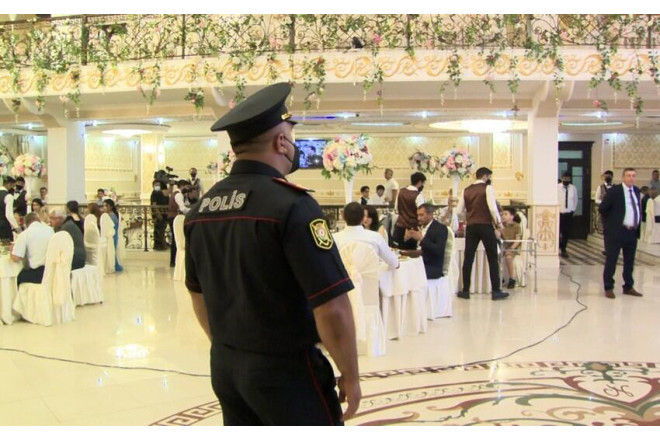 Sumqayıtda kişi toyda ölüb 