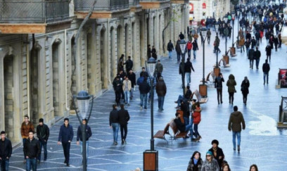 Azərbaycanda əhalinin artım tempi azalır - Çıxış yolları varmı?