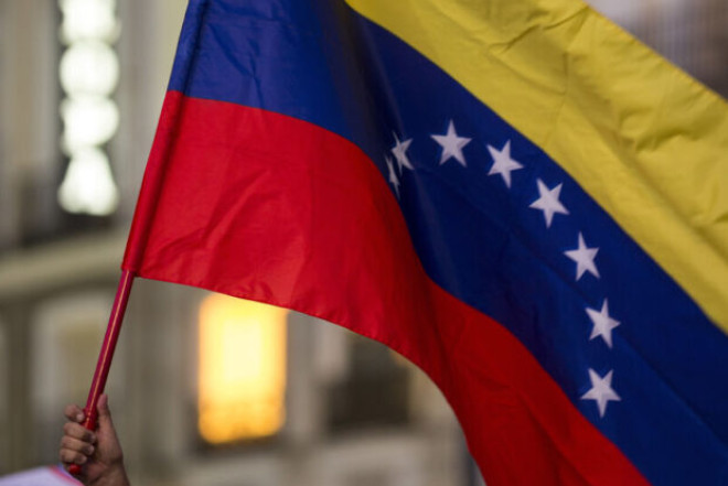 ABŞ səfiri Venesuelanın paytaxtın ETDİ