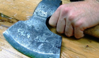 Balta ilə xəsarət yetirilənlər məlum olub, SAXLANILAN VAR